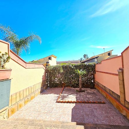 Costa Mediterranea Holiday Homes Campofelice Di Roccella Eksteriør billede