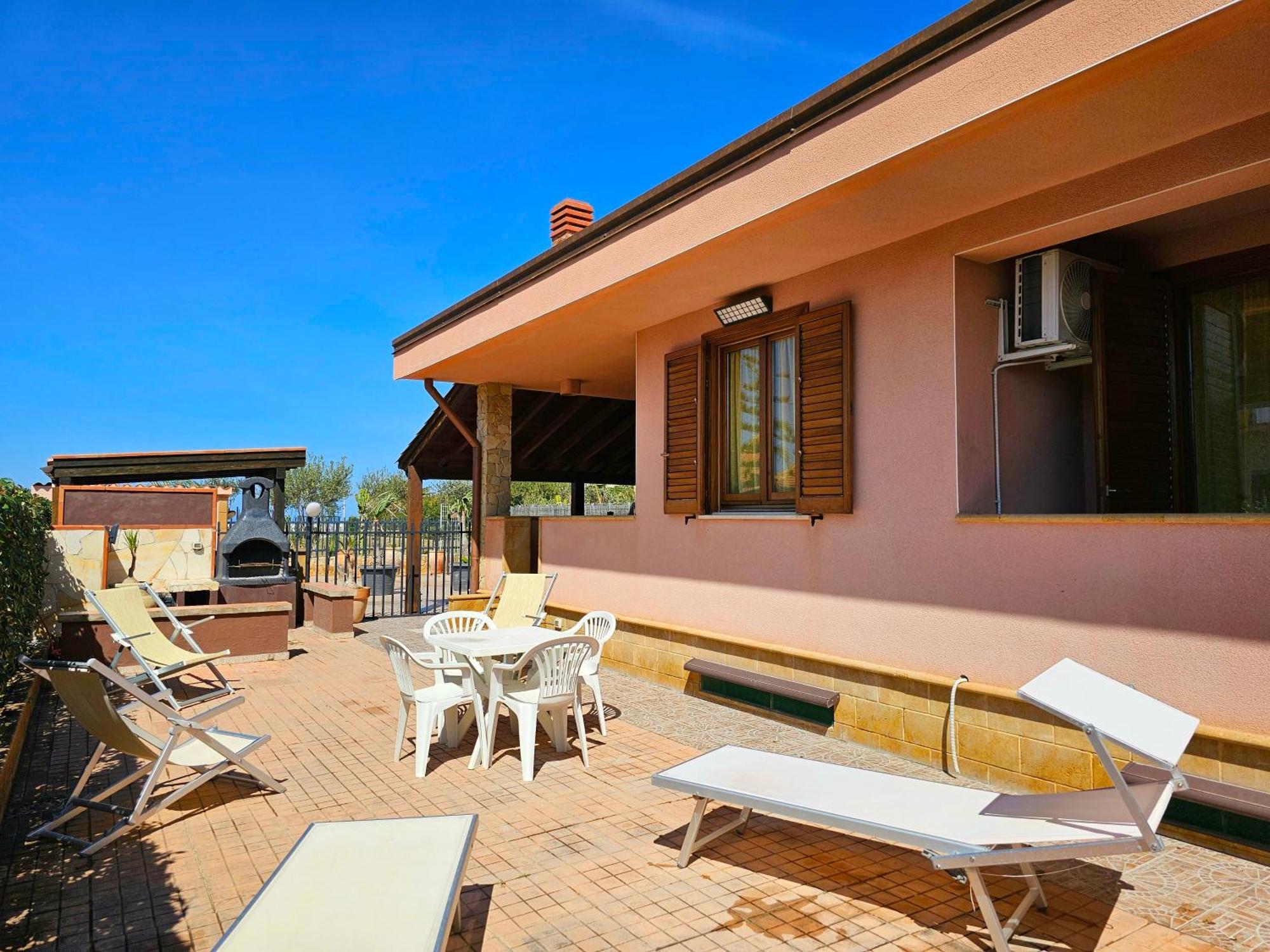 Costa Mediterranea Holiday Homes Campofelice Di Roccella Eksteriør billede