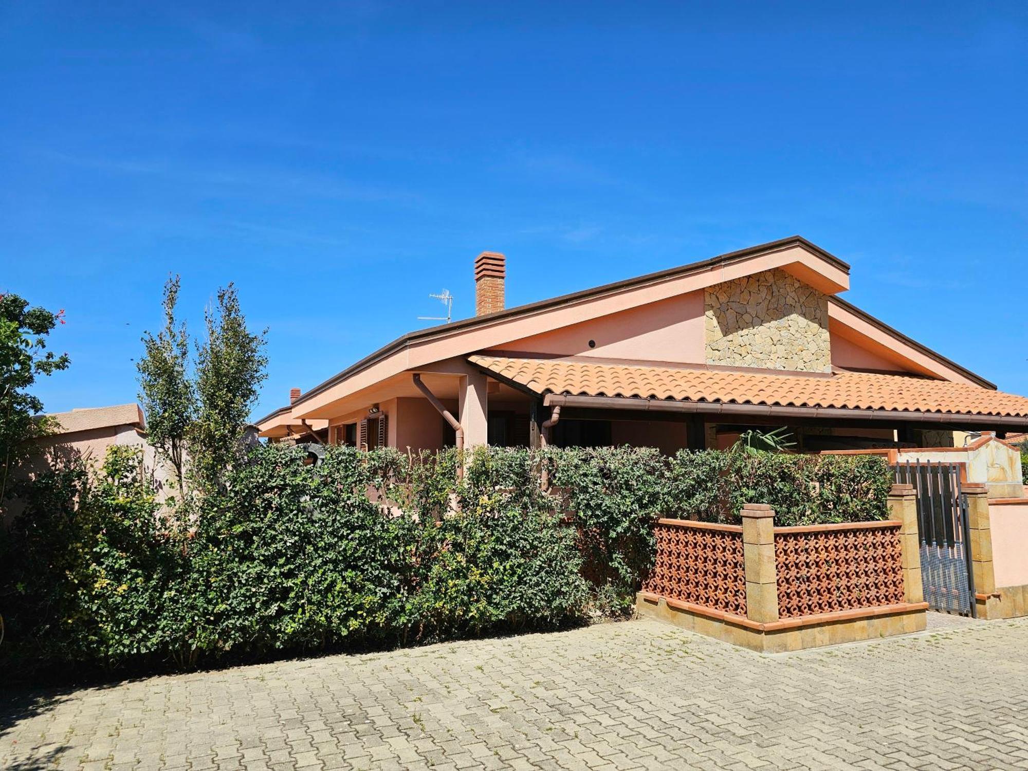 Costa Mediterranea Holiday Homes Campofelice Di Roccella Eksteriør billede