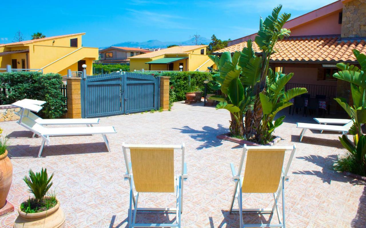 Costa Mediterranea Holiday Homes Campofelice Di Roccella Eksteriør billede
